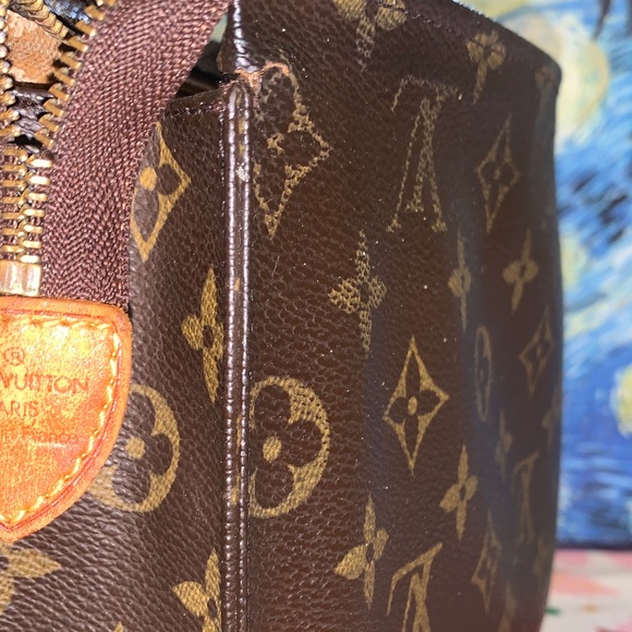 Louis VuittonMonogram CanvassToiletPouch 26 - Picture 7 of 16